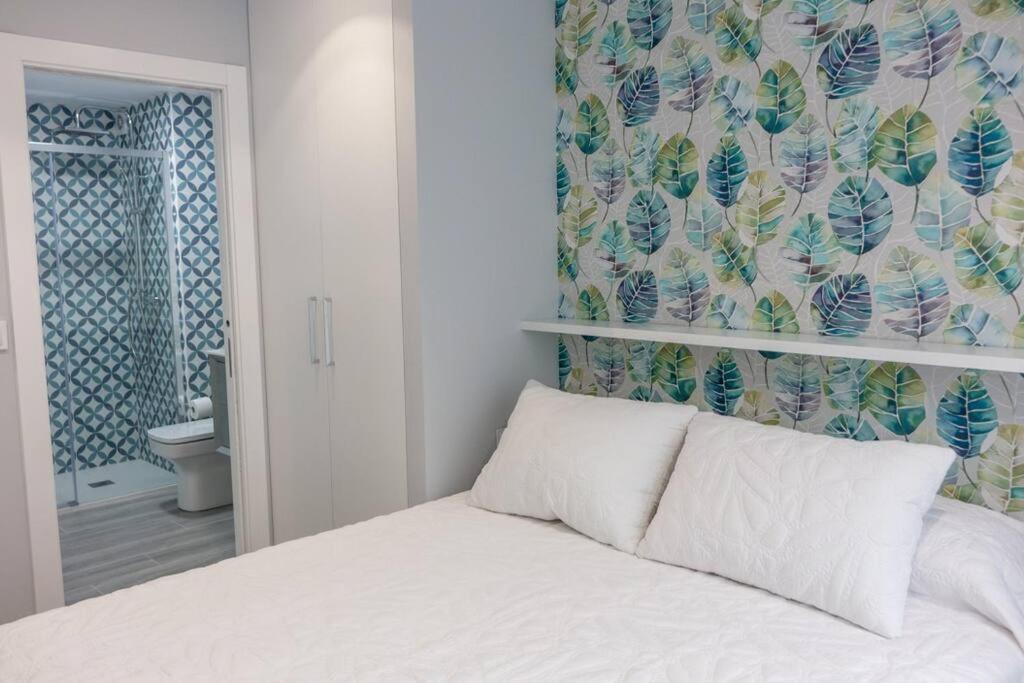 Sakura Homes Ponferrada Centro 8 Plazas מראה חיצוני תמונה